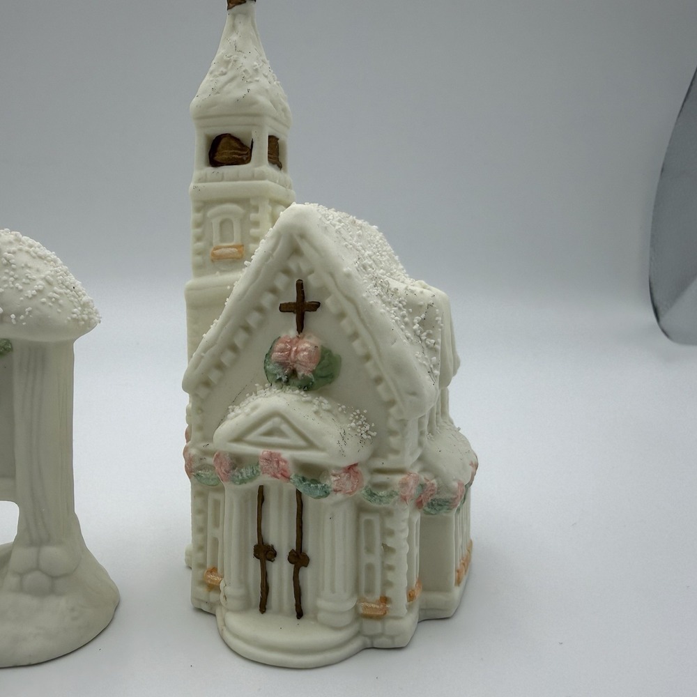 Vtg Carlton Cards Village Houses Figure Holiday Decor Church Cottagecore Cream - Picture 5 of 16